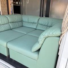 ソファの画像