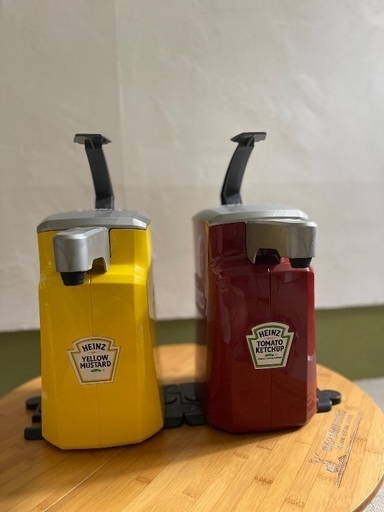 輸入 希少 業務用 Heinz ハインツ ディスペンサー 赤と黄色の2つ