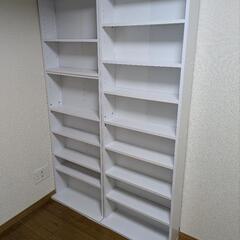 美品　奥行浅めのホワイト本棚×2つ
