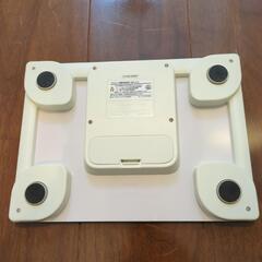 【美品】オムロン　体重計HBF-212の画像