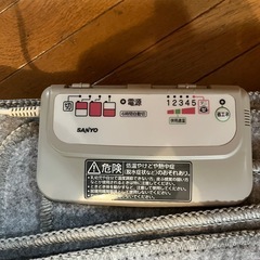 値下げ！ホットカーペット　2畳　絨毯　じゅうたん　家電の画像