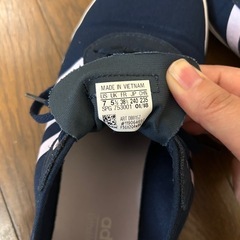 adidasアディダス　スニーカー　レディースの画像