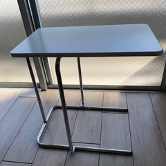 差し上げます サイドテーブル  白 の画像