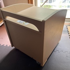 キャスター付 引出し棚の画像