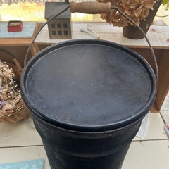 ペール缶　黒　直径31センチの画像