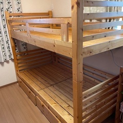 二段ベッドの画像