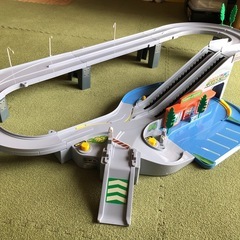 トミカ　にぎやかドライブ