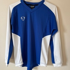 NIKE  サッカー　長袖　　140