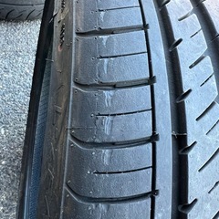 225 35 19 タイヤ2本　バリ山の画像