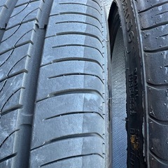 225 35 19 タイヤ2本　バリ山の画像