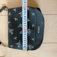 【最終値下げ！！9月末削除】 snidel 花柄ショルダーバッグ 20cmの画像