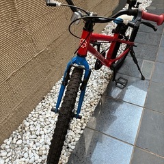 ヨツバサイクル 20インチ ヒーローレッド