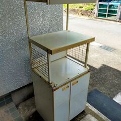 差し上げます　レンジ台　米櫃付き