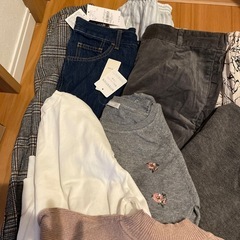 レディース服　トップス　ボトムス　合わせて15点の画像