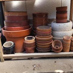 植木鉢(90個以上)、無料で差し上げます
