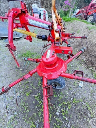 タカキタ　集草機　ジャイロテッダー RT2600