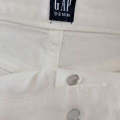 GAPホワイトデニム　ショートパンツの画像