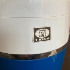 【昭和レトロ】タイガー　アイスジャーカラー　ブルー　強化瓶　1.2リットルの画像