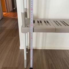 高さ調整４段階　収納家具 2つ　上においてるだけなので取れますの画像