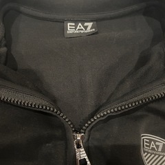EA7パーカーの画像