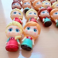 ぷかぷかアナと雪の女王ボールチェーン付すくい人形31個まとめの画像