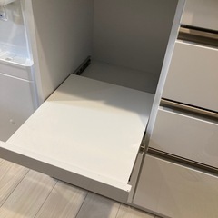 GW限定 キッチンボード 白 食器棚 レンジ台 キャビネット コンセント付き ダイニングボード キッチンラックの画像