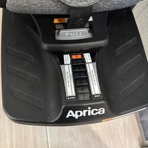 アップリカ　チャイルドシート　クルリラ