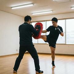 キック体験会！思いっきりミットを蹴ろう！！キックボクシング初心者クラス！＜格闘技の玄関＞の画像