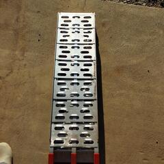 アルミラダーレールの画像