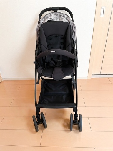 取引中【美品】アップリカ ベビーカー A型