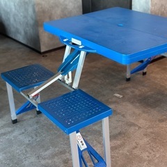 野外用折り畳みテーブル