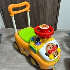 アンパンマンよくばりビジーカー