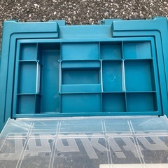 マキタ インパクト TD-123D 充電器　電池パック　ケース付の画像