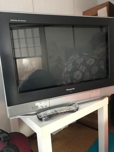 パナ　ビエラ　
デジタルハイビジョンTV 28型