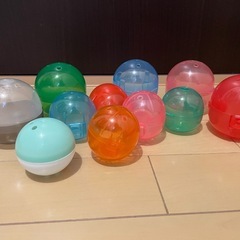 カプセル　ガチャ　14個 の画像