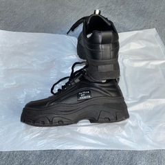 レディースシューズの画像