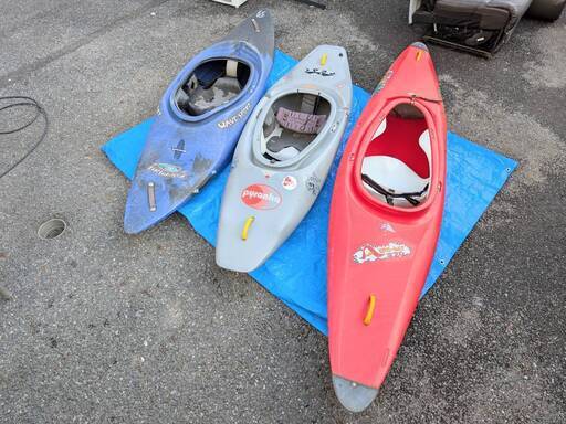 【愛品倶楽部柏店】WAVE SPORT ウェーブスポーツ Pyranha ピラニア リバーダウン カヤック 中古艇