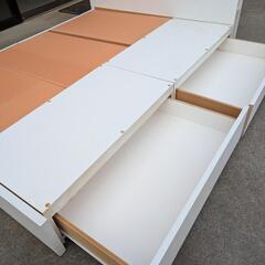 クイーンサイズ　ベッドフレーム収納付き（マットレス別投稿有）の画像