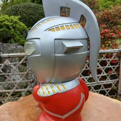 ウルトラセブン貯金箱の画像