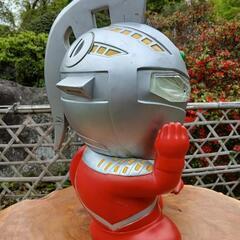ウルトラセブン貯金箱の画像