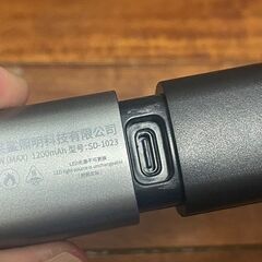 【充電式】ハンディタイプ・LED懐中電灯二個セット新品未開封の画像