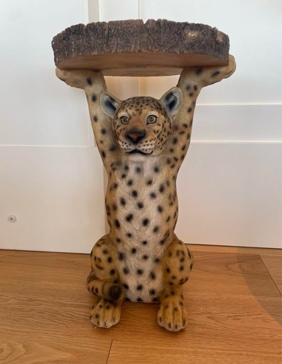 サイドテーブル　ヒョウ