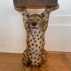サイドテーブル　ヒョウ