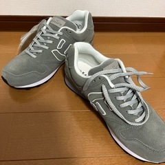 新品未使用　SANGACIO スニーカー　27.5センチ　定価28600円　の画像