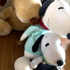 スヌーピーぬいぐるみの画像