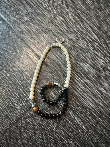 陰陽調和の手作りビーズブレスレット - 天然石と太極図案で心を癒す