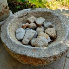 石鉢：直径約44cm