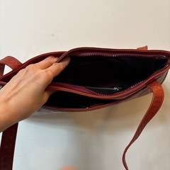 ハンドバッグ　赤の画像