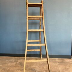 ビンテージ家具　木製脚立　オブジェ　什器として❕の画像