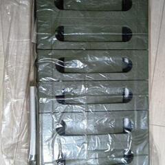 押入れ収納棚の画像